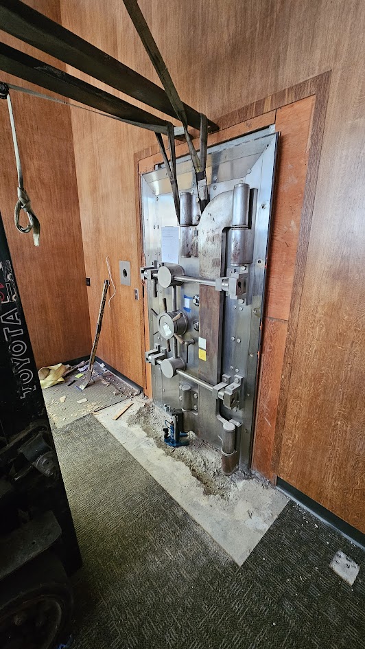 Why Vault Door Removal Requires Specialized Equipment