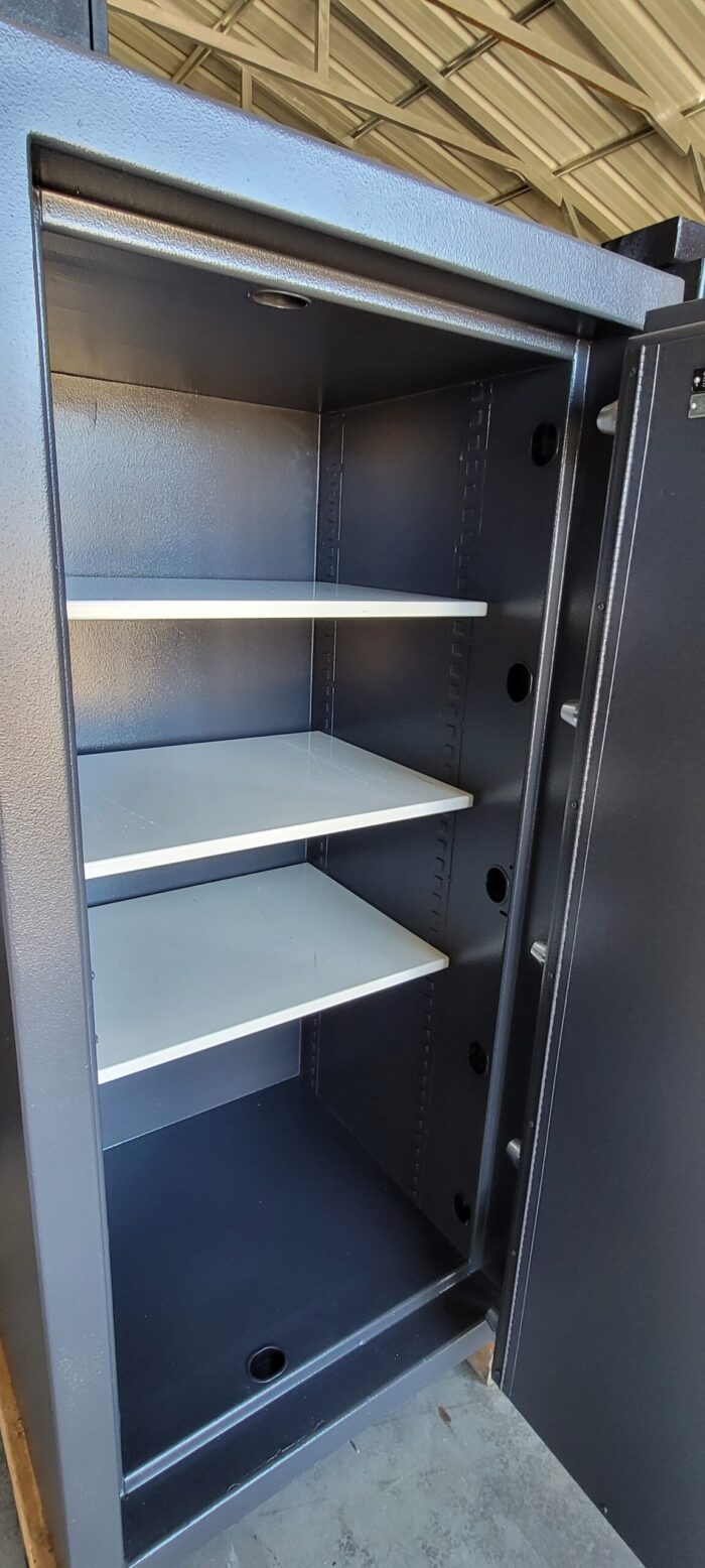 Refurbished Amsec TL-30 Safe - Image 4