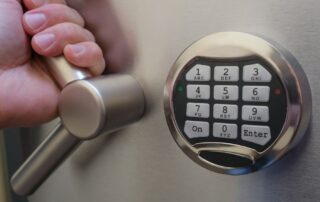 Tips for Choosing Reliable Safe and Vault Movers