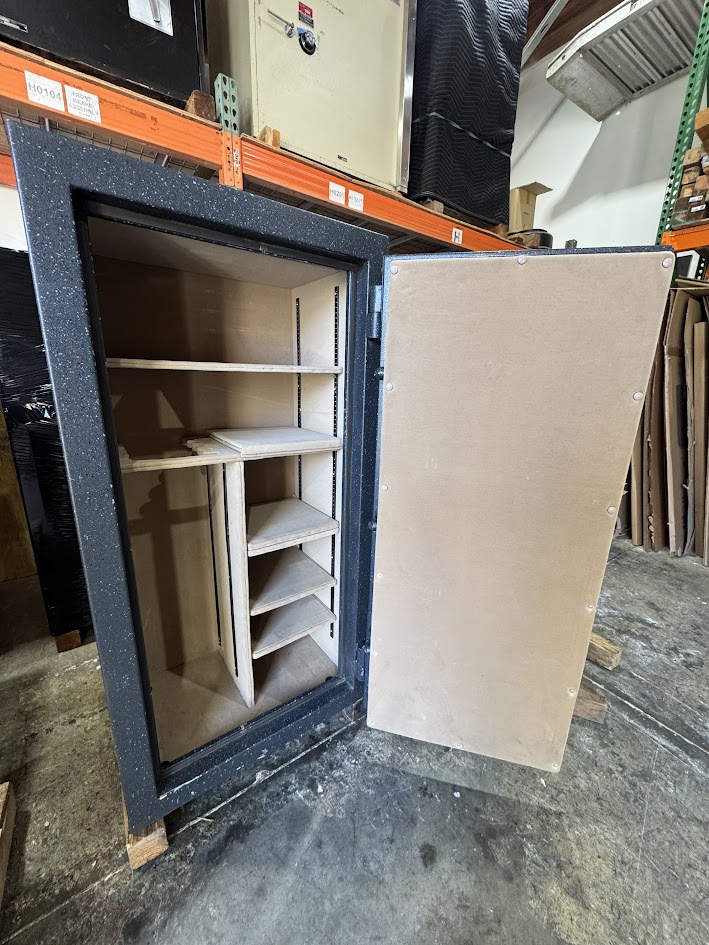 Amsec SF6032 Gun Safe - Used 8