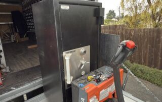 Why Professional Safe Movers Are Worth It