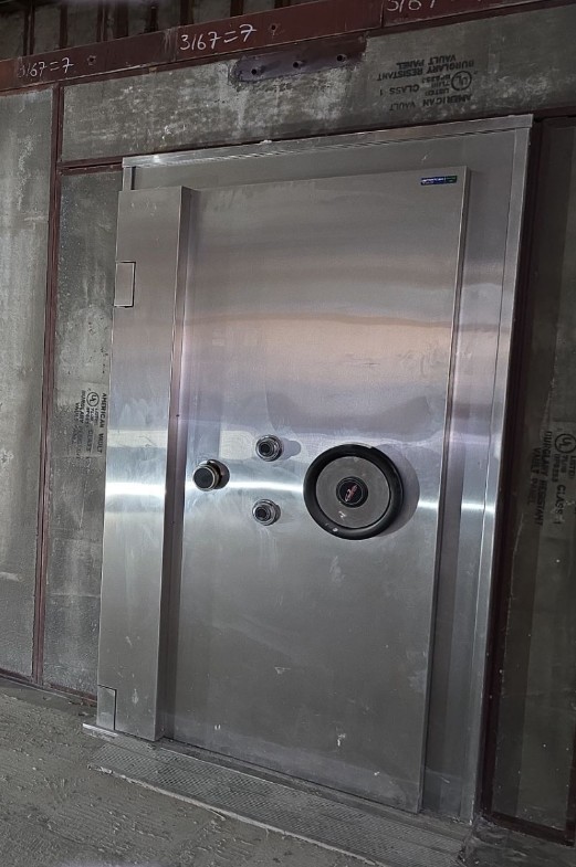 American Vault Class I Modular Vault – 9′ H x 10′ 1" W x 16′ 10"D – Ready to Install