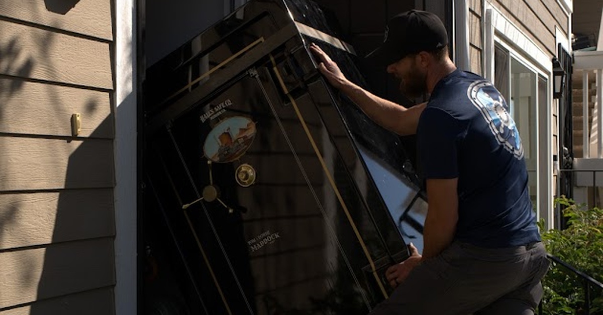 Common Risks of DIY Safe Moving Explained